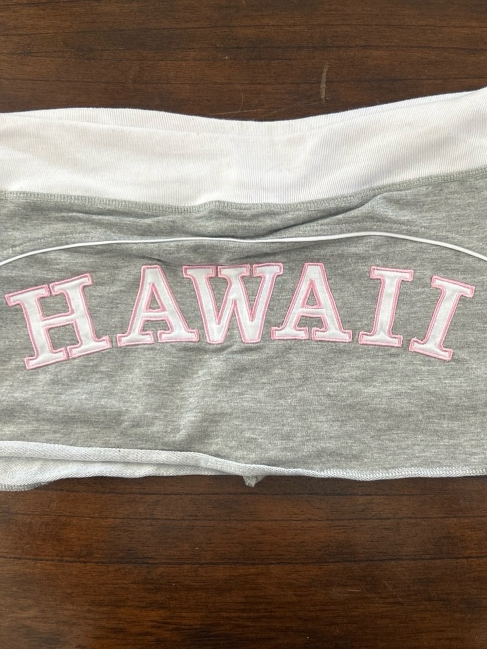 Light Grey & White ‘Hawaii' Skirt with Pink Lettering